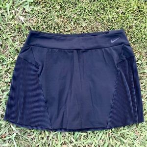 Nike Women's Dri-FIT Golf Skirt Size M